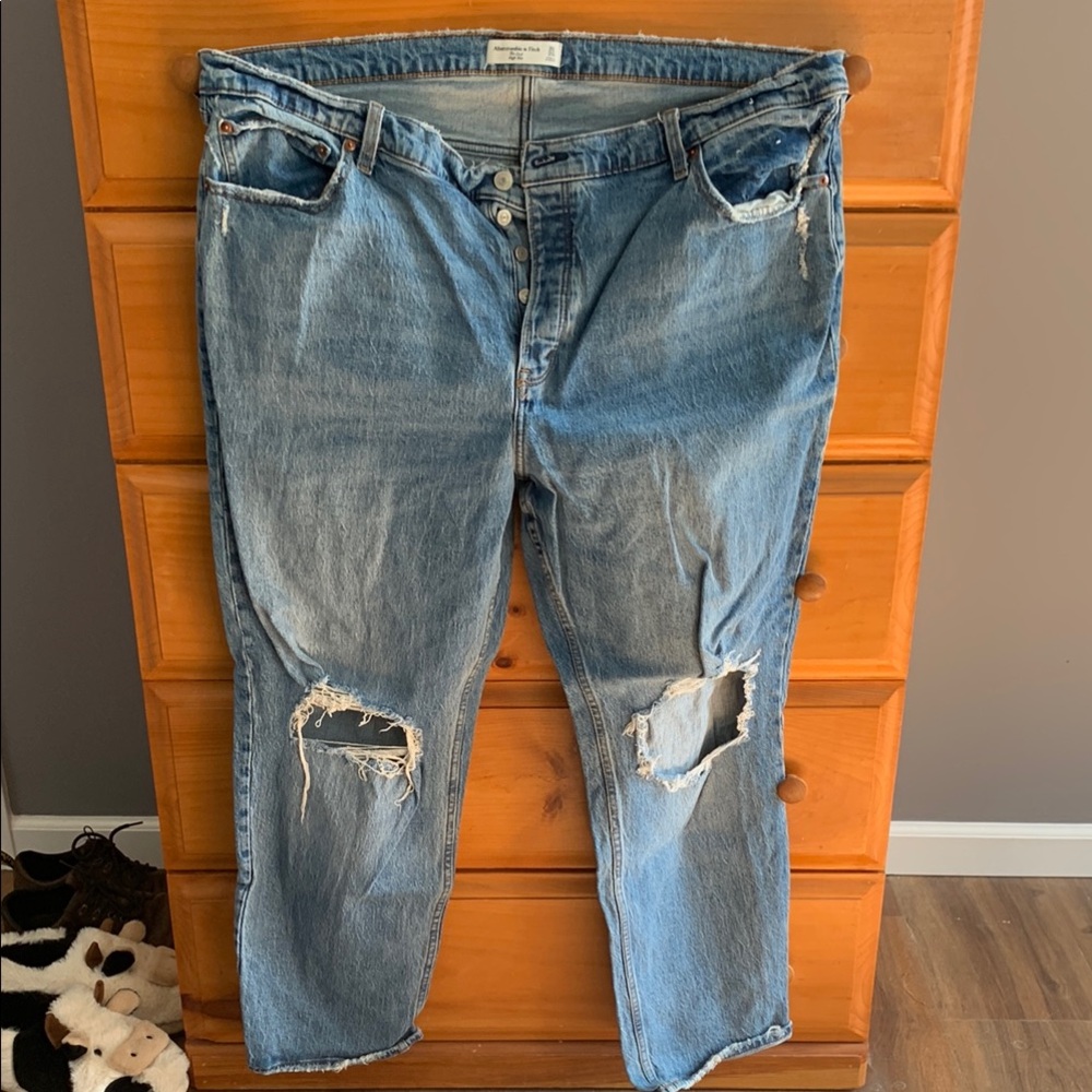 A&F women’s the dad high rise button fly distressed jean